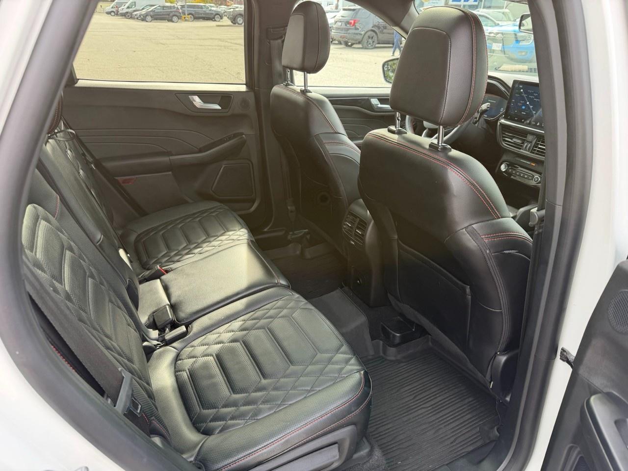 2024 Ford Escape ST-Line Elite 501A|*CPO*|PREM TECHPK|TOW|NAV|NO ACCIDENT|1 OWNER Photo