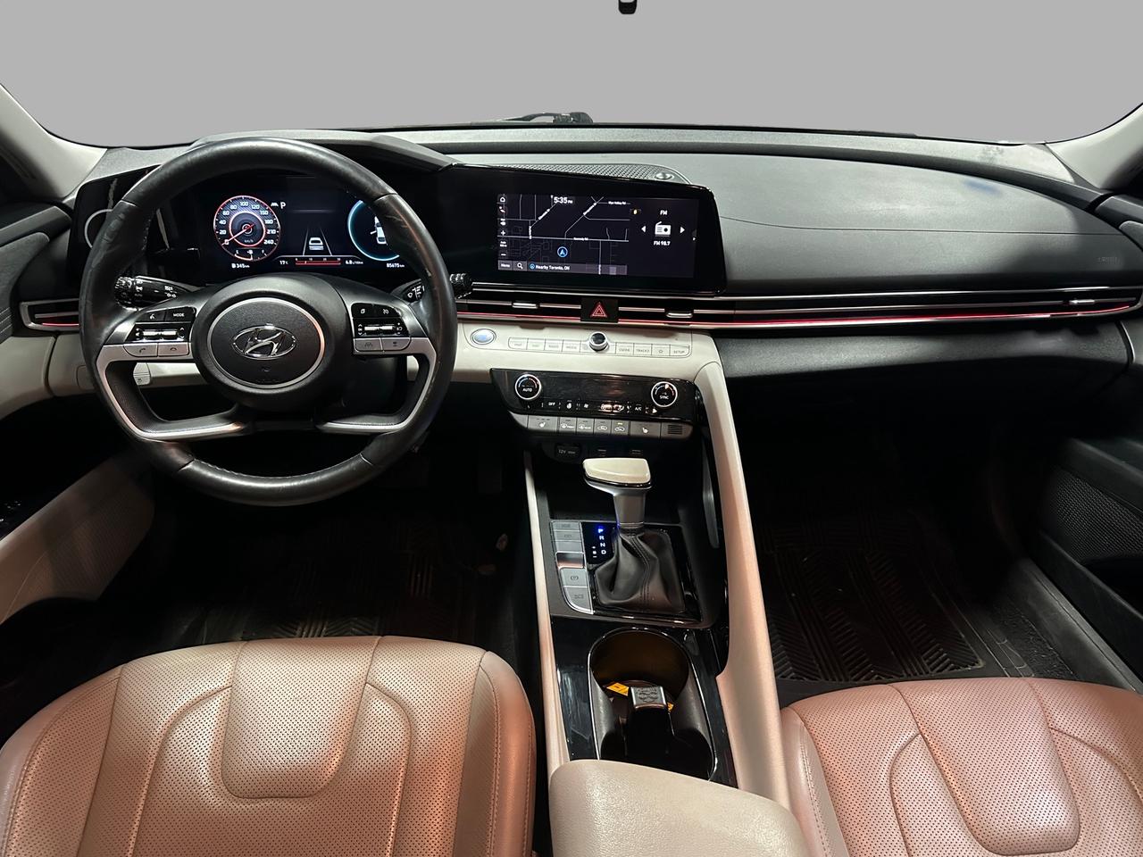 2023 Hyundai Elantra LUXURY | 2-TONE LEATHER | SNRF | | NAVI | ALLOYS | Photo