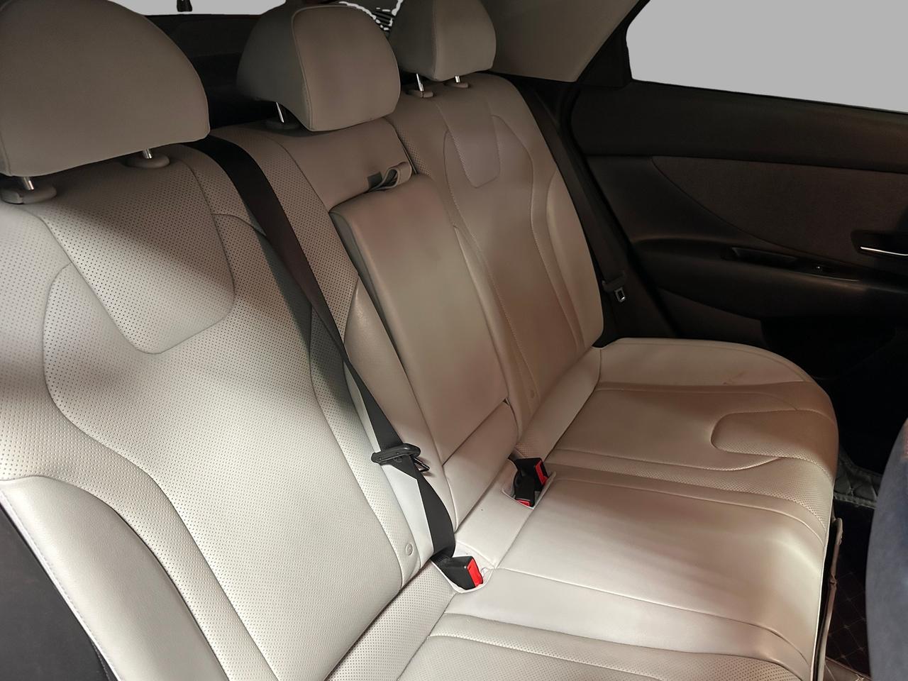 2023 Hyundai Elantra LUXURY | 2-TONE LEATHER | SNRF | | NAVI | ALLOYS | Photo
