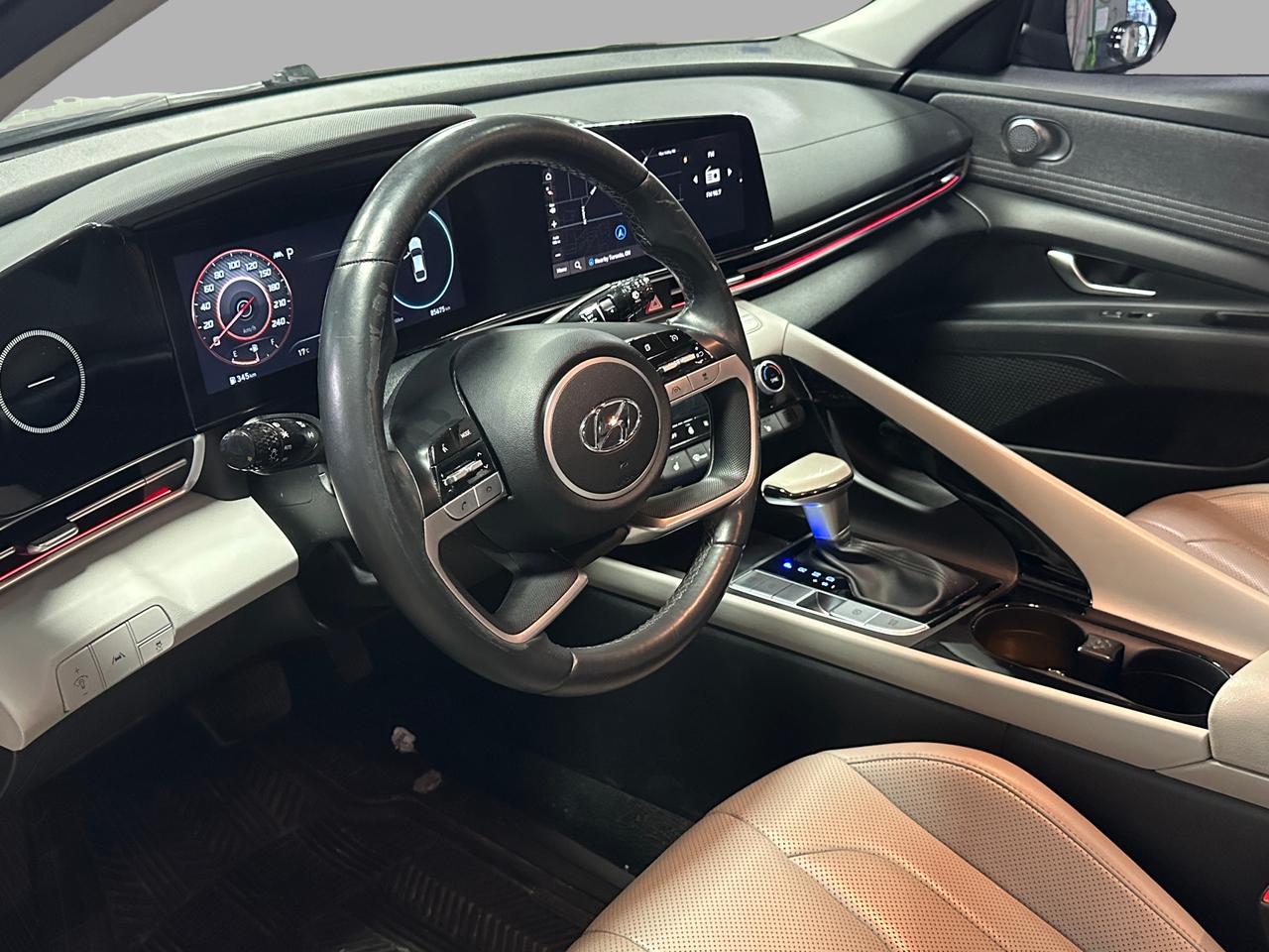 2023 Hyundai Elantra LUXURY | 2-TONE LEATHER | SNRF | | NAVI | ALLOYS | Photo