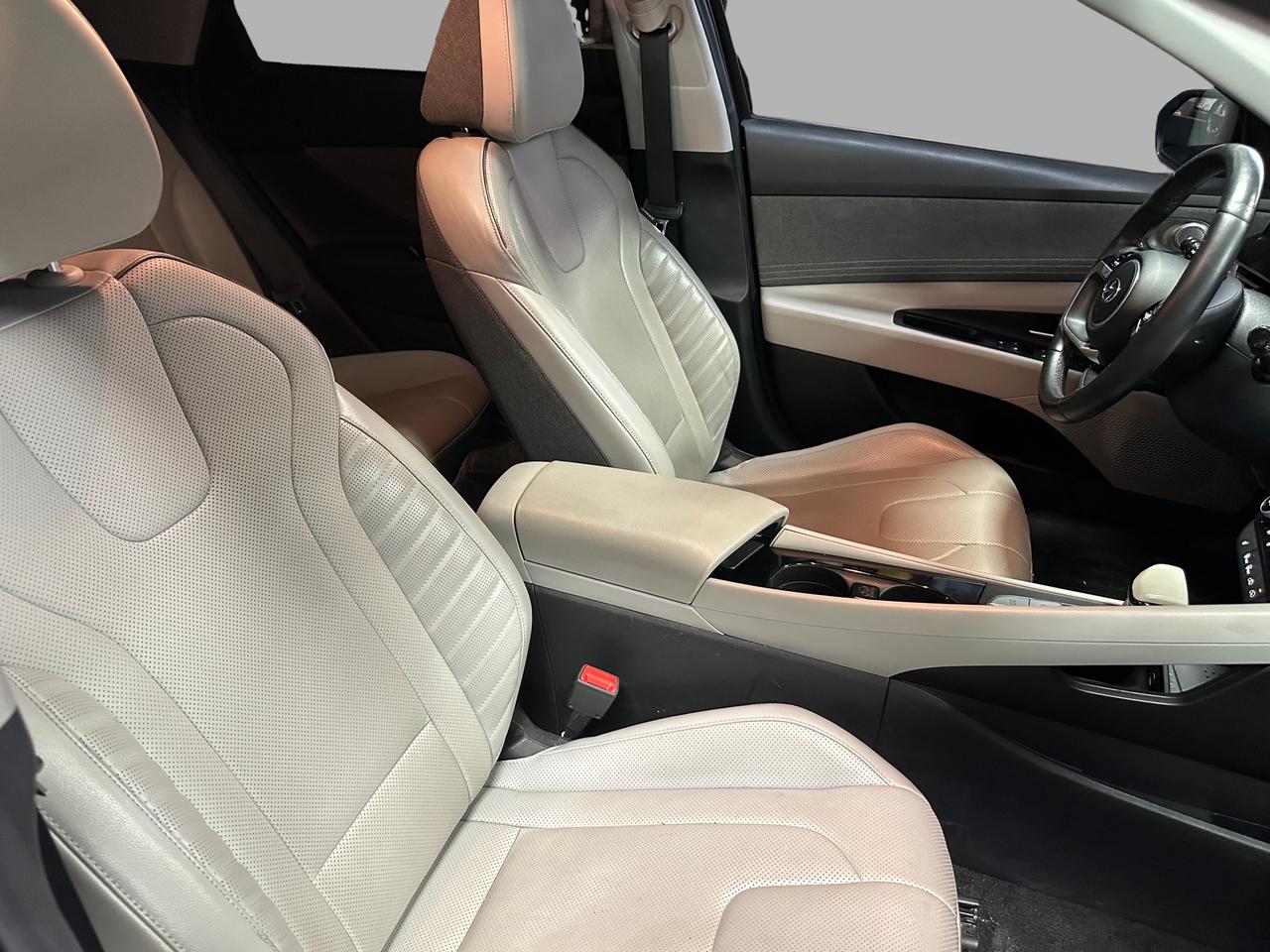 2023 Hyundai Elantra LUXURY | 2-TONE LEATHER | SNRF | | NAVI | ALLOYS | Photo