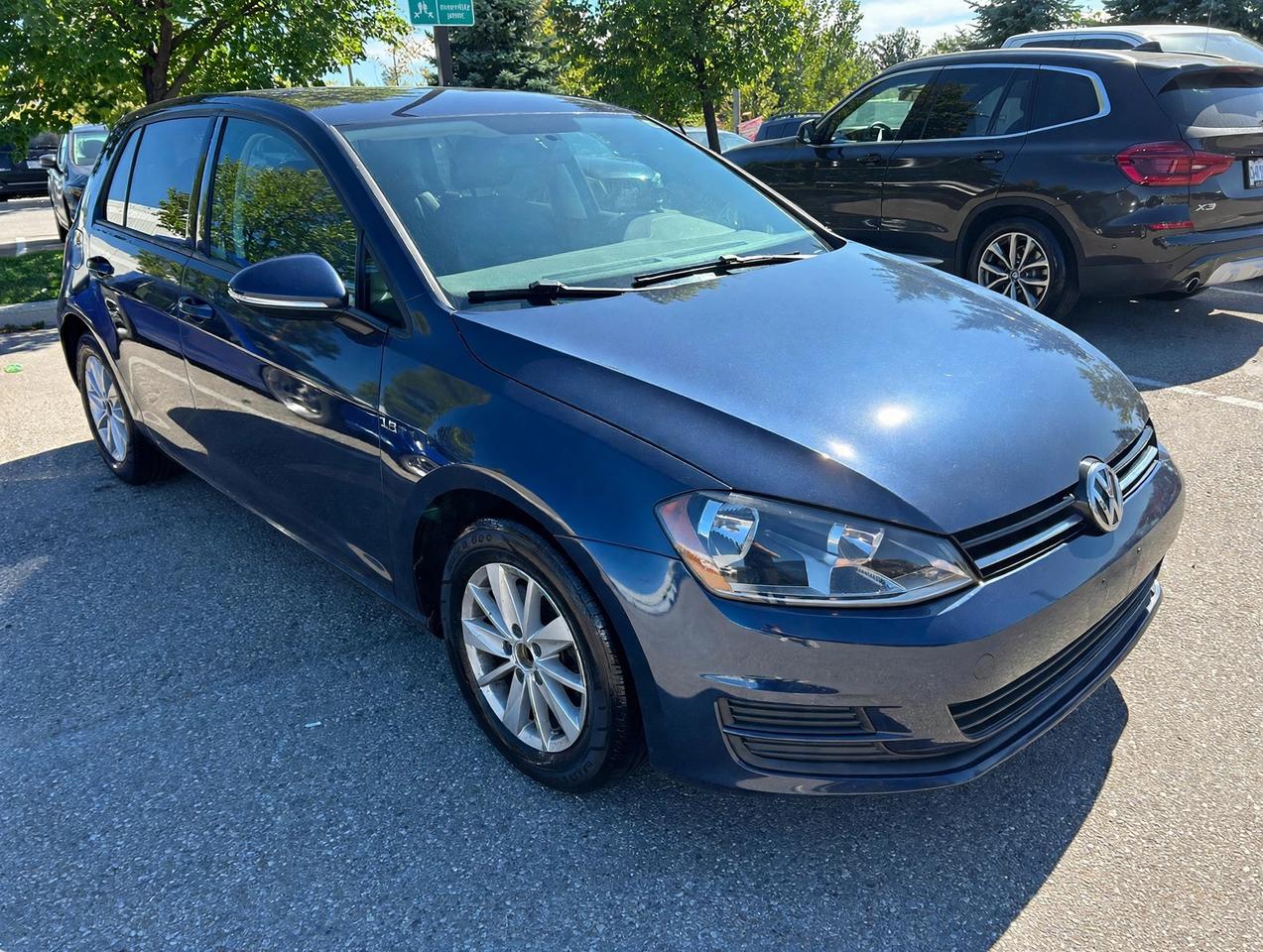 2017 Volkswagen Golf 1.8T Trendline Photo2