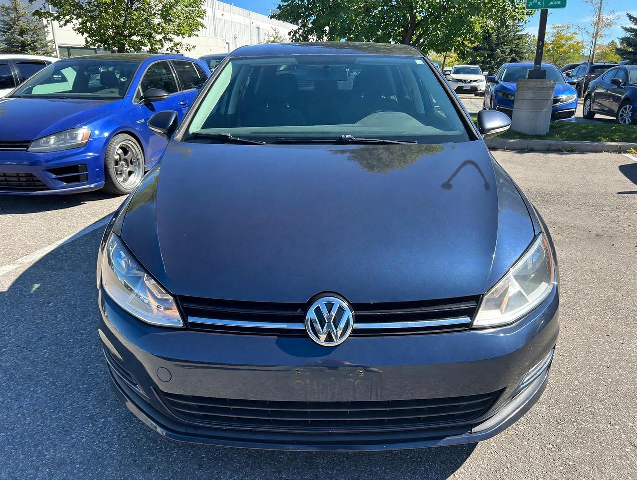 2017 Volkswagen Golf 1.8T Trendline Photo3