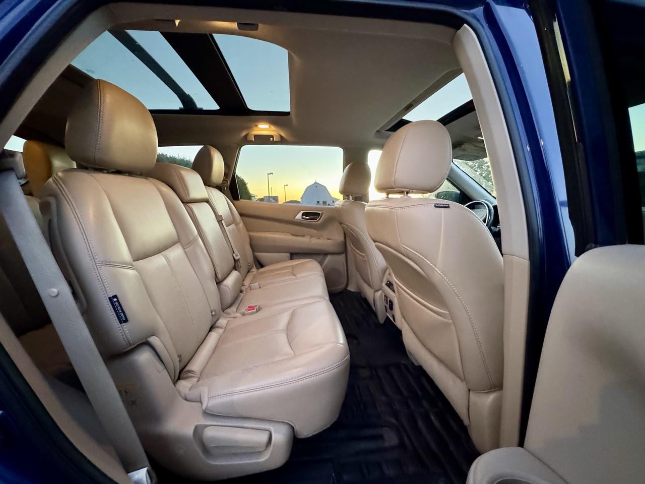 2018 Nissan Pathfinder Fully Loaded- Certified Photo