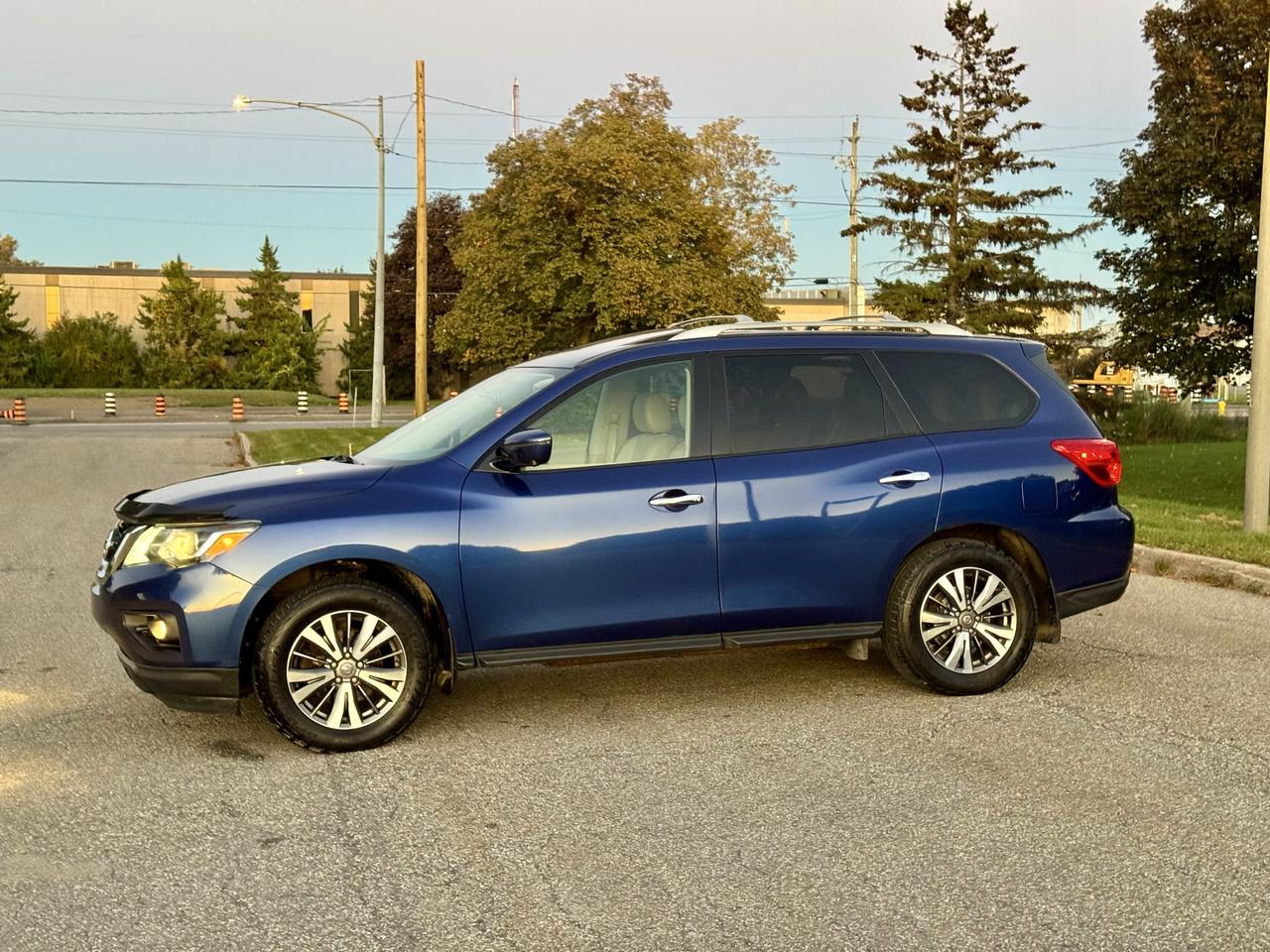 2018 Nissan Pathfinder Fully Loaded- Certified Photo
