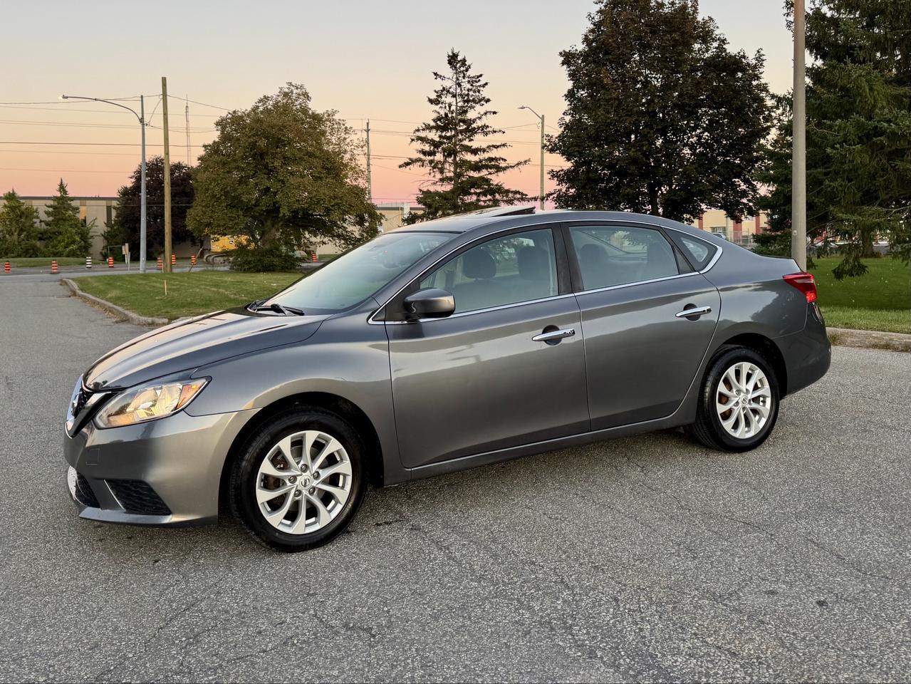 2017 Nissan Sentra SV Photo