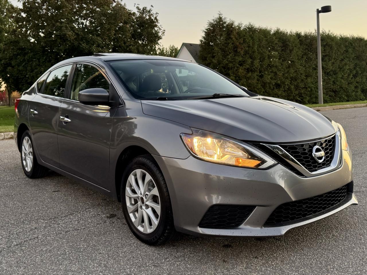 2017 Nissan Sentra SV Photo