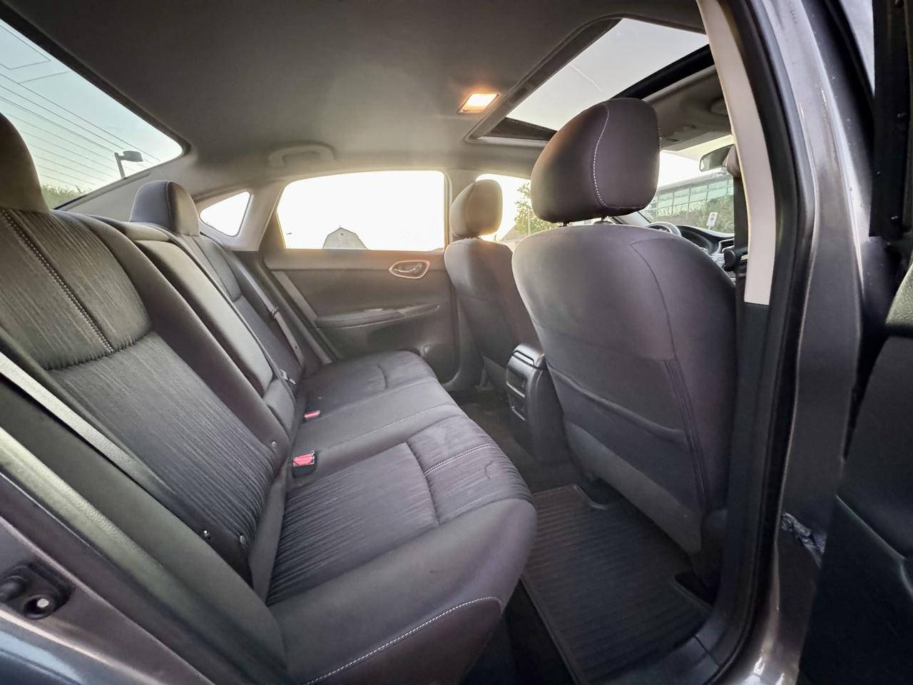2017 Nissan Sentra SV Photo