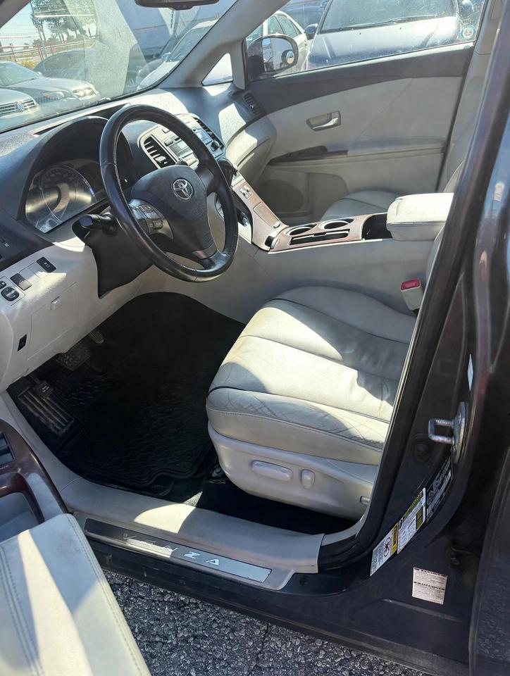 2009 Toyota Venza 4-cylinder AWD Photo