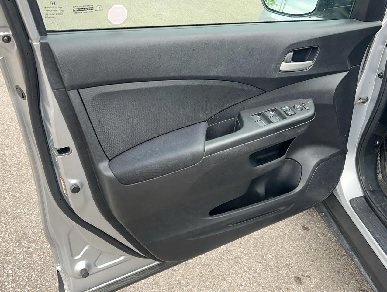 2015 Honda CR-V LX Photo