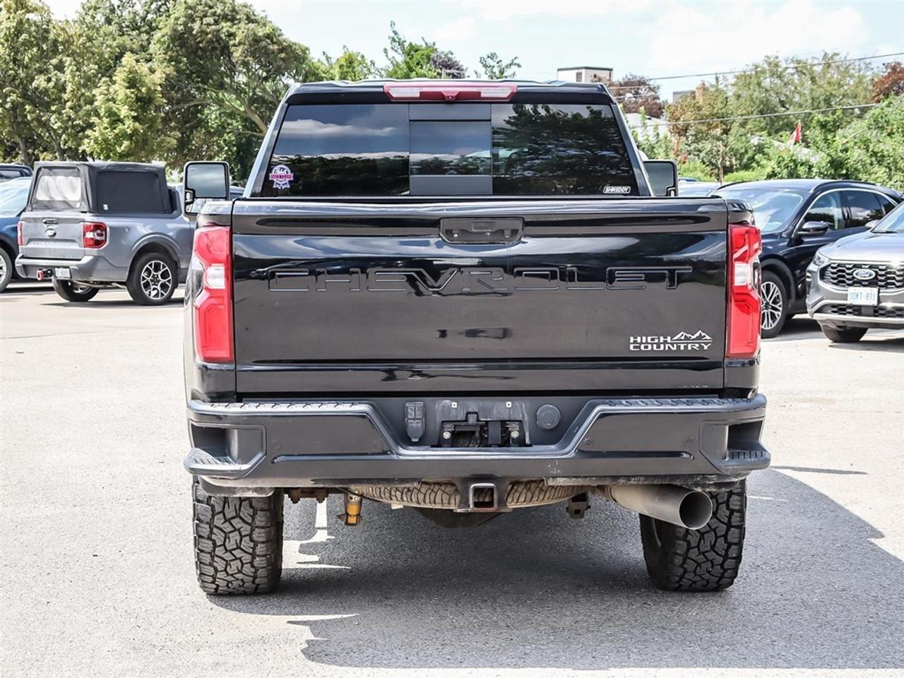 2023 Chevrolet Silverado 2500 HD 4WD Crew Cab 159 High Country Photo4