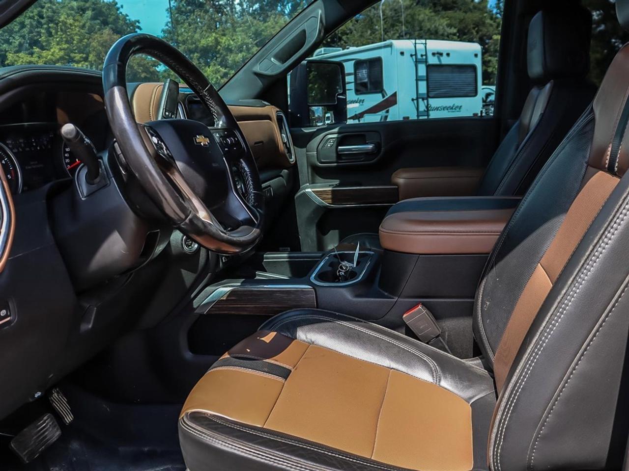 2023 Chevrolet Silverado 2500 HD 4WD Crew Cab 159 High Country Photo