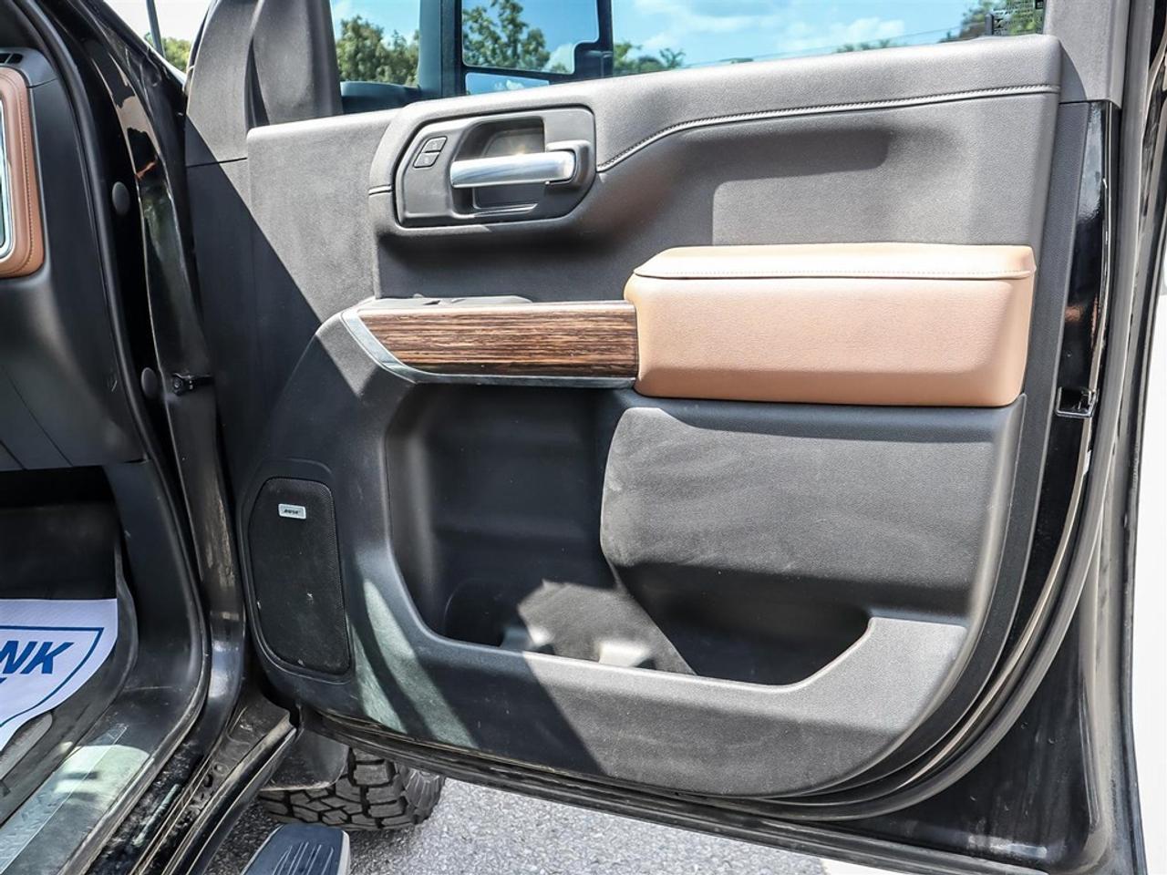 2023 Chevrolet Silverado 2500 HD 4WD Crew Cab 159 High Country Photo