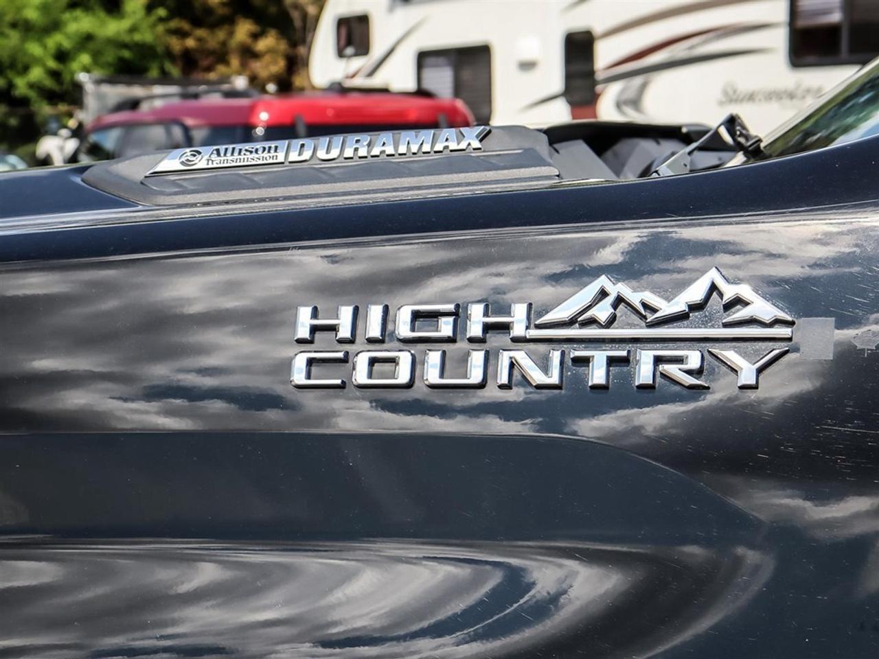 2023 Chevrolet Silverado 2500 HD 4WD Crew Cab 159 High Country Photo