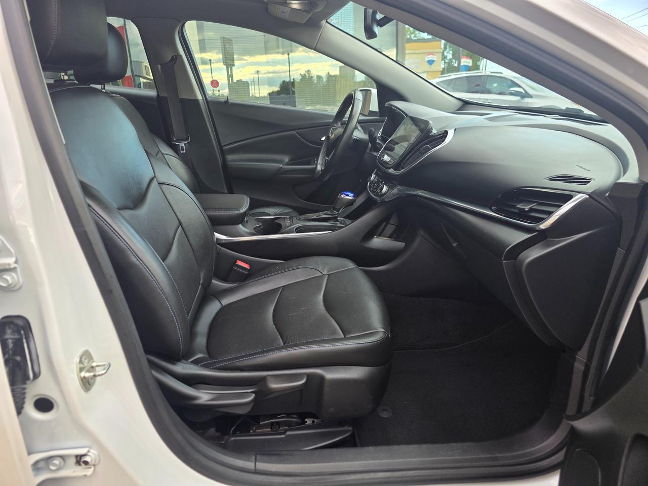 2017 Chevrolet Volt Premier PHEV | LOW KMS | ACCIDENT FREE | ONE OWNER Photo