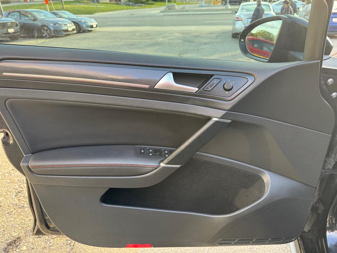 2018 Volkswagen Golf GTI 5-Door Autobahn NEW ARRIVAL | MANUAL | GTI AUTOBAHN Photo