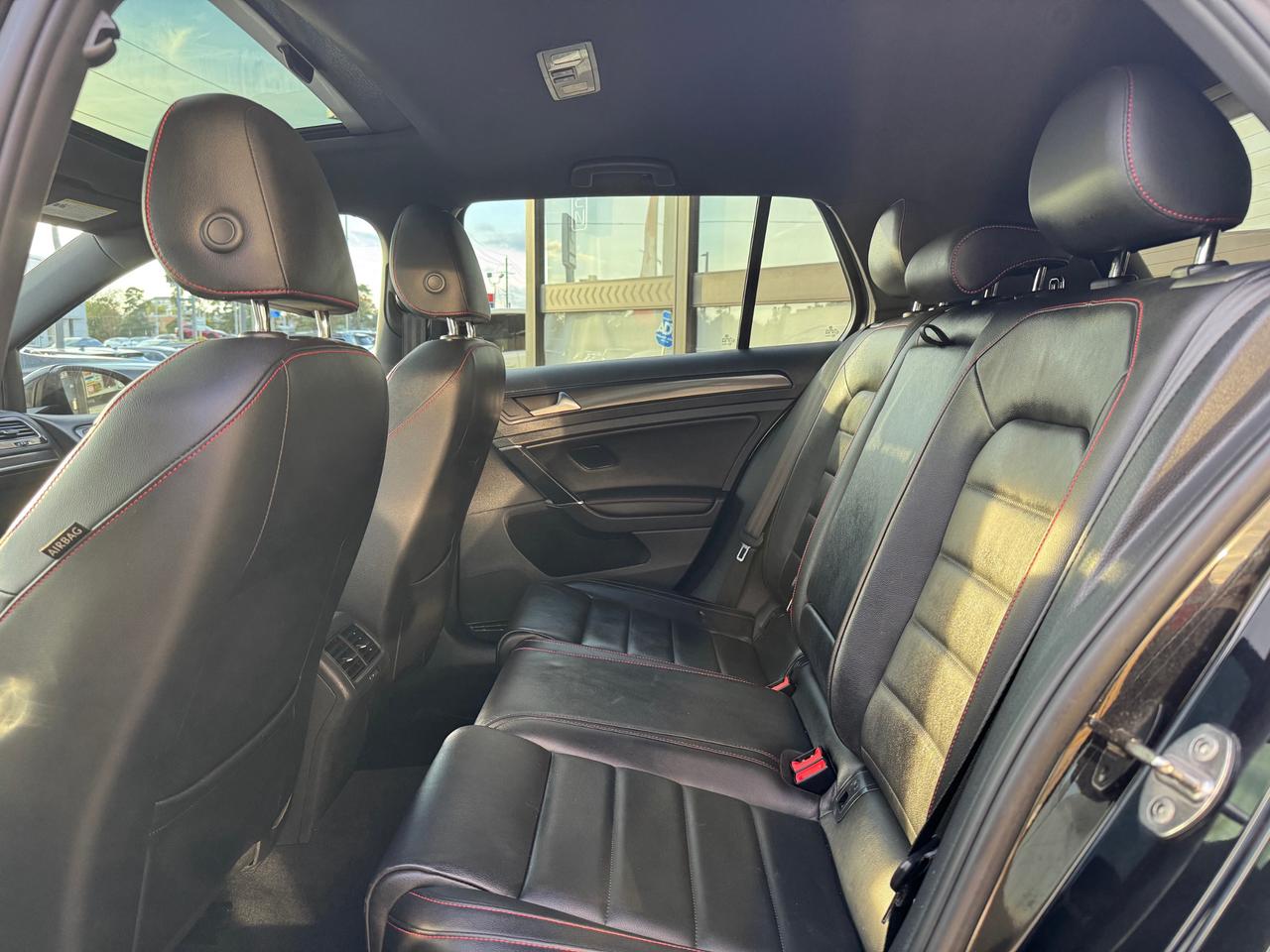 2018 Volkswagen Golf GTI 5-Door Autobahn NEW ARRIVAL | MANUAL | GTI AUTOBAHN Photo