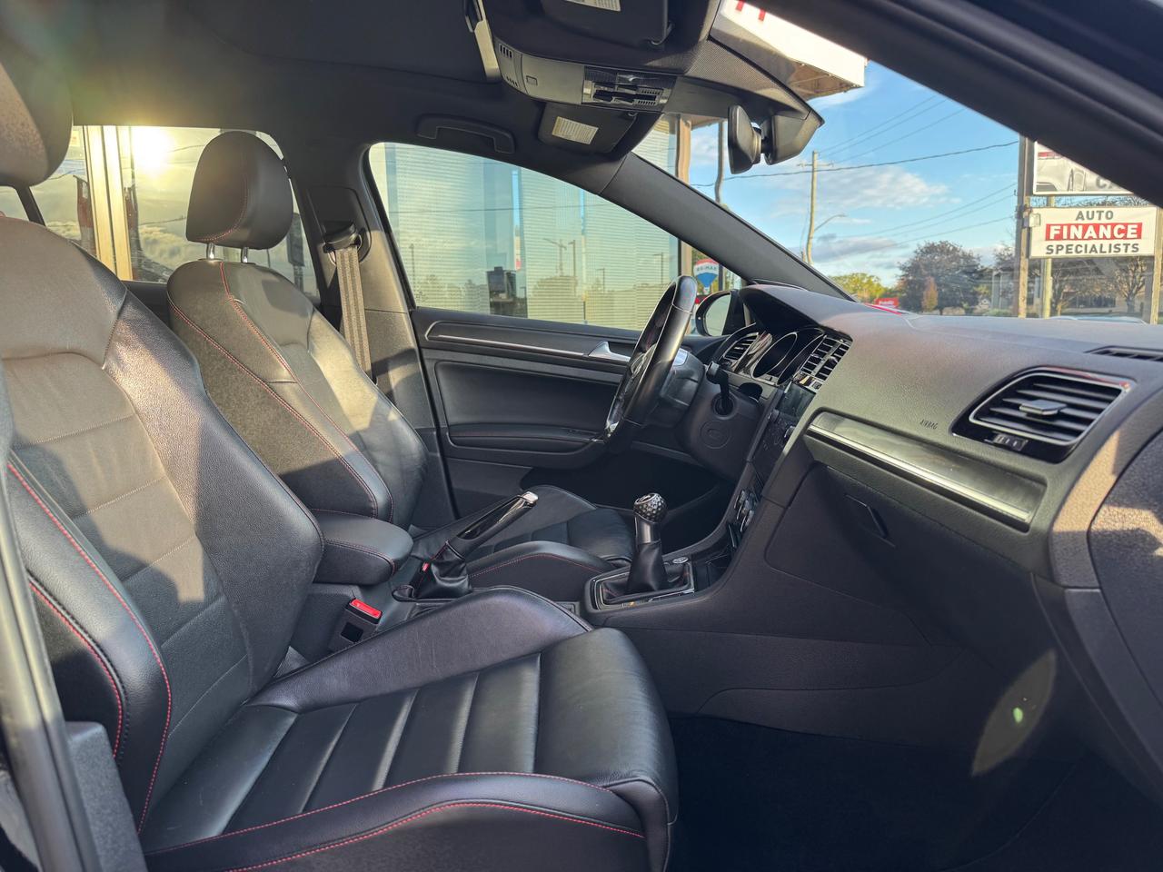 2018 Volkswagen Golf GTI 5-Door Autobahn NEW ARRIVAL | MANUAL | GTI AUTOBAHN Photo