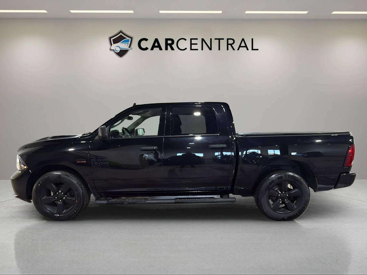 2020 RAM 1500 EXPRESS| CLEAN CARFAX| NIGHT EDITION| HEM| LEATHER Photo5