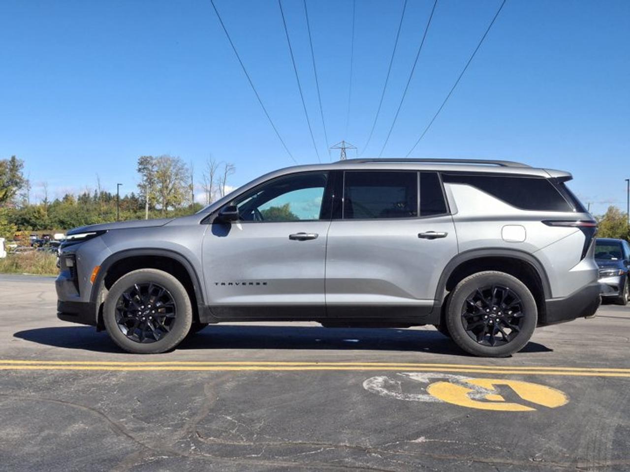2024 Chevrolet Traverse LT AWD | Sport Edition | Leather | Trailering Pkg | Heated Wheel + Seats | Remote Start | and More ! Photo1