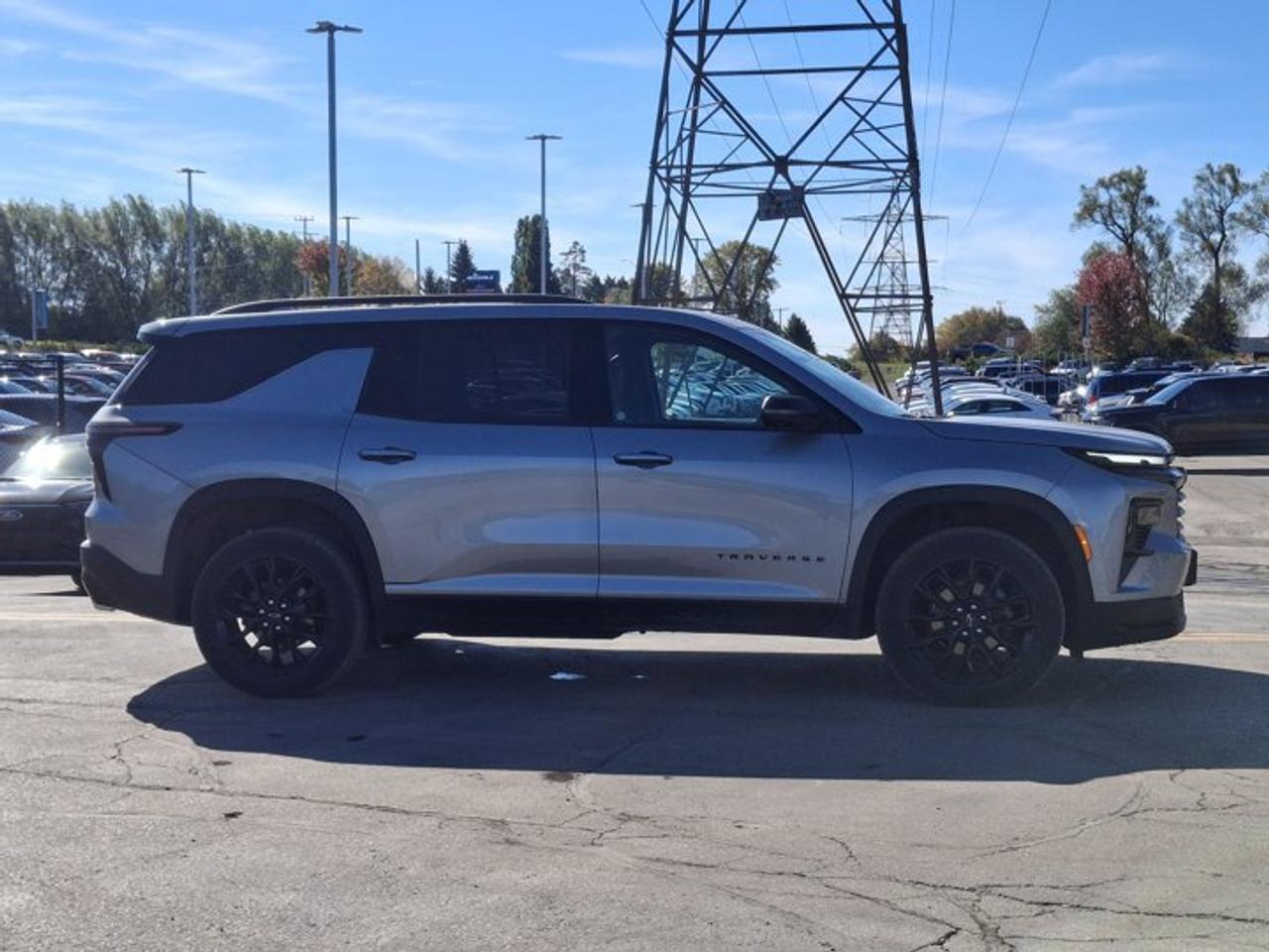 2024 Chevrolet Traverse LT AWD | Sport Edition | Leather | Trailering Pkg | Heated Wheel + Seats | Remote Start | and More ! Photo