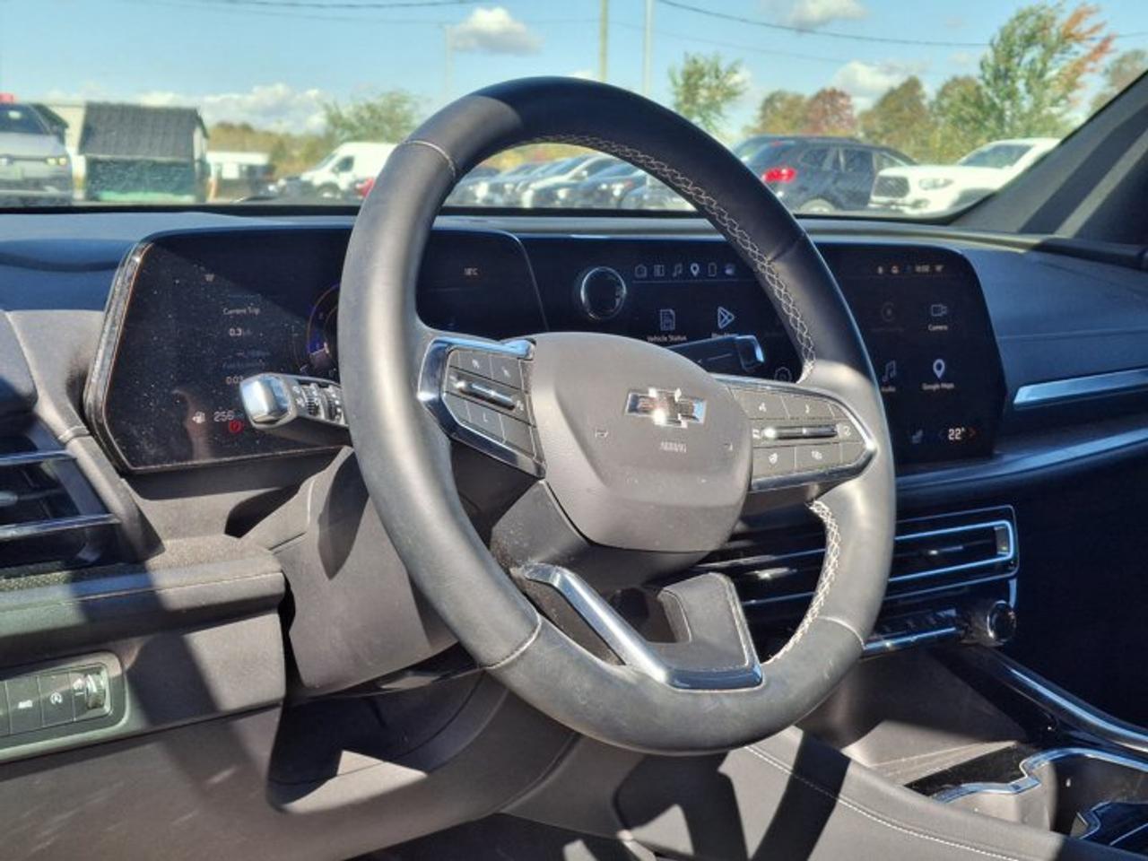 2024 Chevrolet Traverse LT AWD | Sport Edition | Leather | Trailering Pkg | Heated Wheel + Seats | Remote Start | and More ! Photo