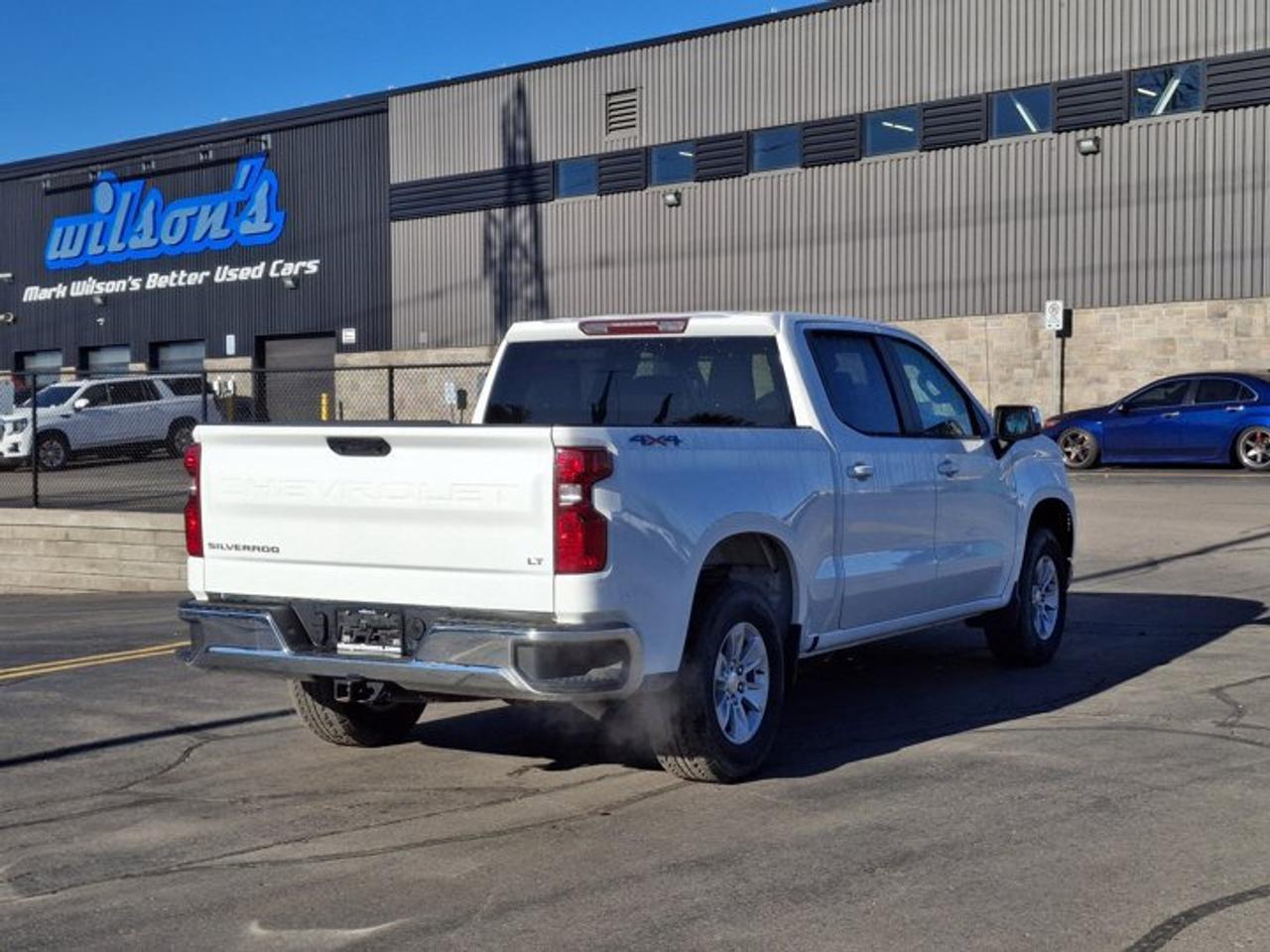 2025 Chevrolet Silverado 1500 LT Crew 4X4 | 5.3L | 5.5' Box | Heated Wheel + Seats | Power Seat | CarPlay + Android | and More ! Photo