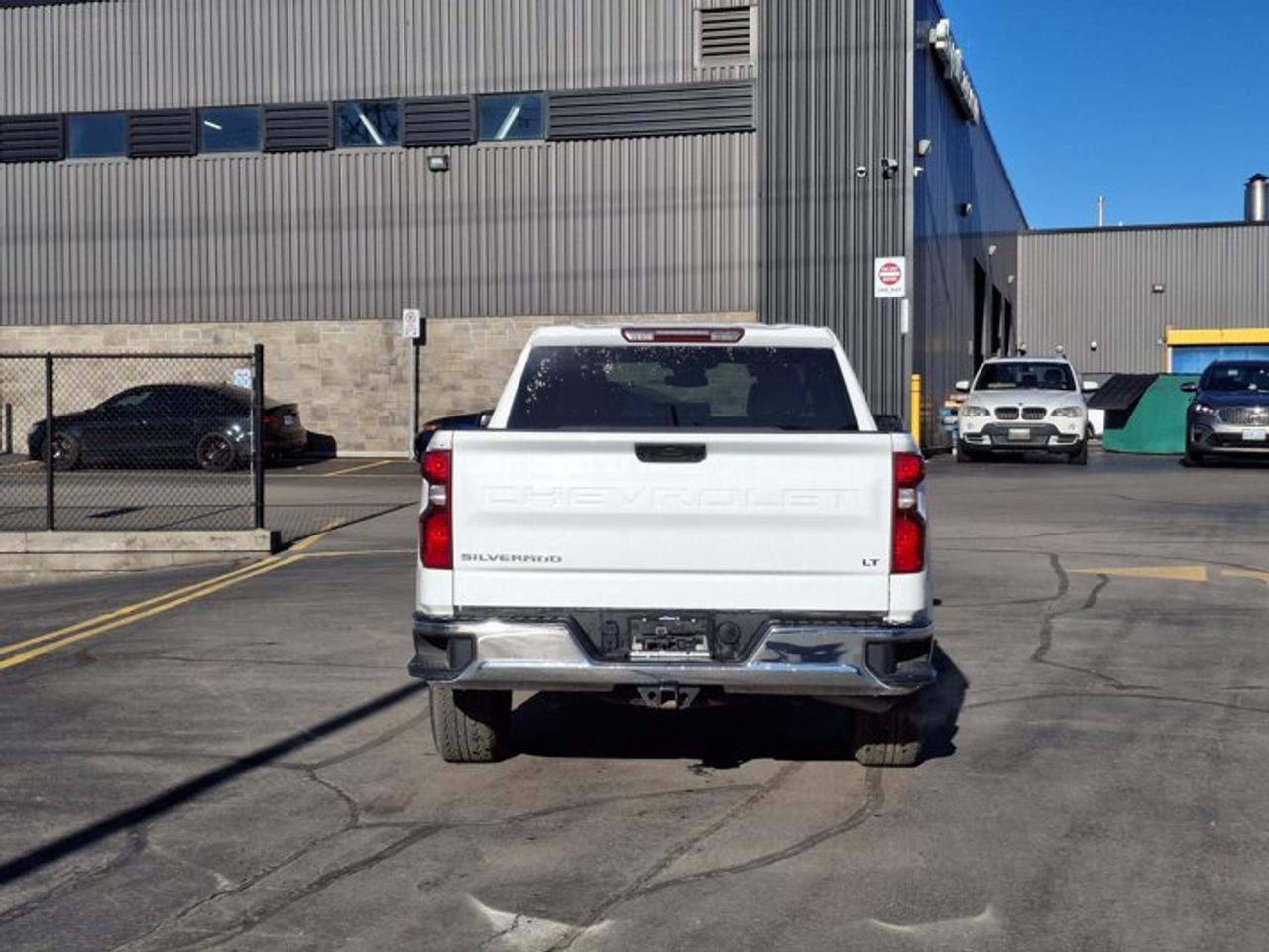 2025 Chevrolet Silverado 1500 LT Crew 4X4 | 5.3L | 5.5' Box | Heated Wheel + Seats | Power Seat | CarPlay + Android | and More ! Photo3