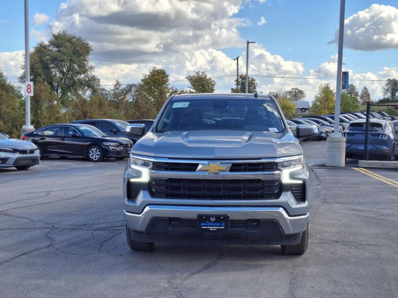 2025 Chevrolet Silverado 1500 LT Crew 4X4 | 5.3L | 5.5' Box | Heated Wheel + Seats | Power Seat | CarPlay + Android | and More ! Photo