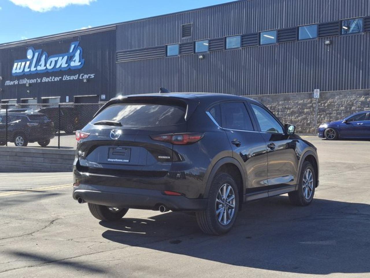 2025 Mazda CX-5 GS AWD | Leatherette | Power Seat | Heated Wheel + Seats | Adaptive Cruise | CarPlay and More ! Photo