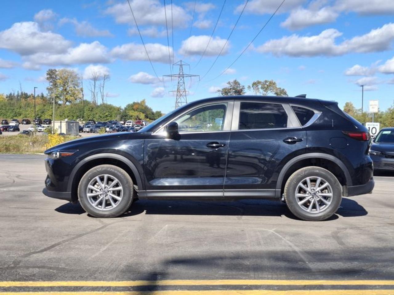 2025 Mazda CX-5 GS AWD | Leatherette | Power Seat | Heated Wheel + Seats | Adaptive Cruise | CarPlay and More ! Photo5