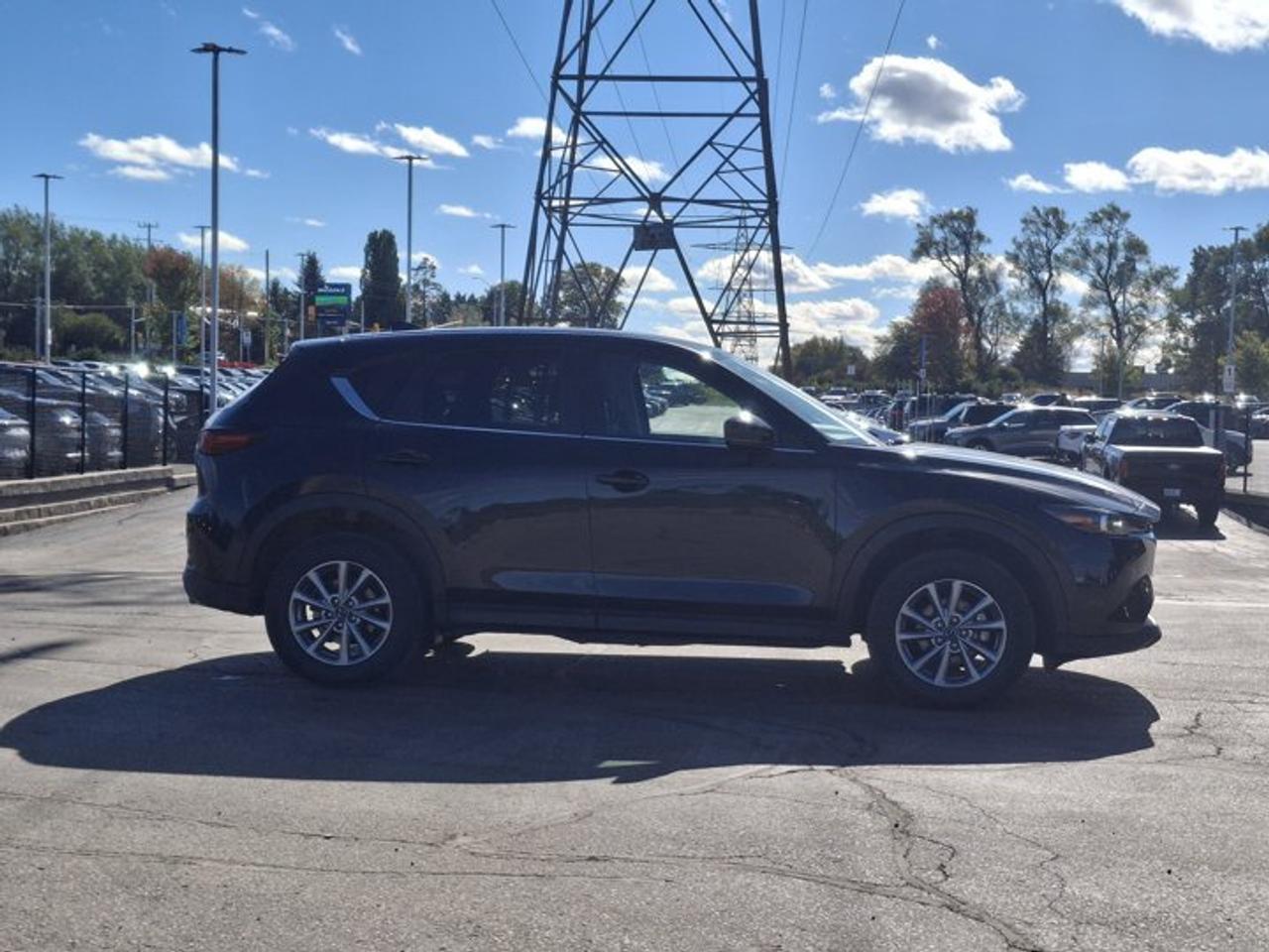 2025 Mazda CX-5 GS AWD | Leatherette | Power Seat | Heated Wheel + Seats | Adaptive Cruise | CarPlay and More ! Photo