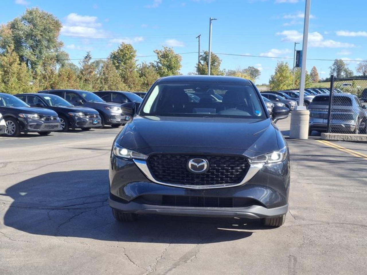 2025 Mazda CX-5 GS AWD | Leatherette | Power Seat | Heated Wheel + Seats | Adaptive Cruise | CarPlay and More ! Photo