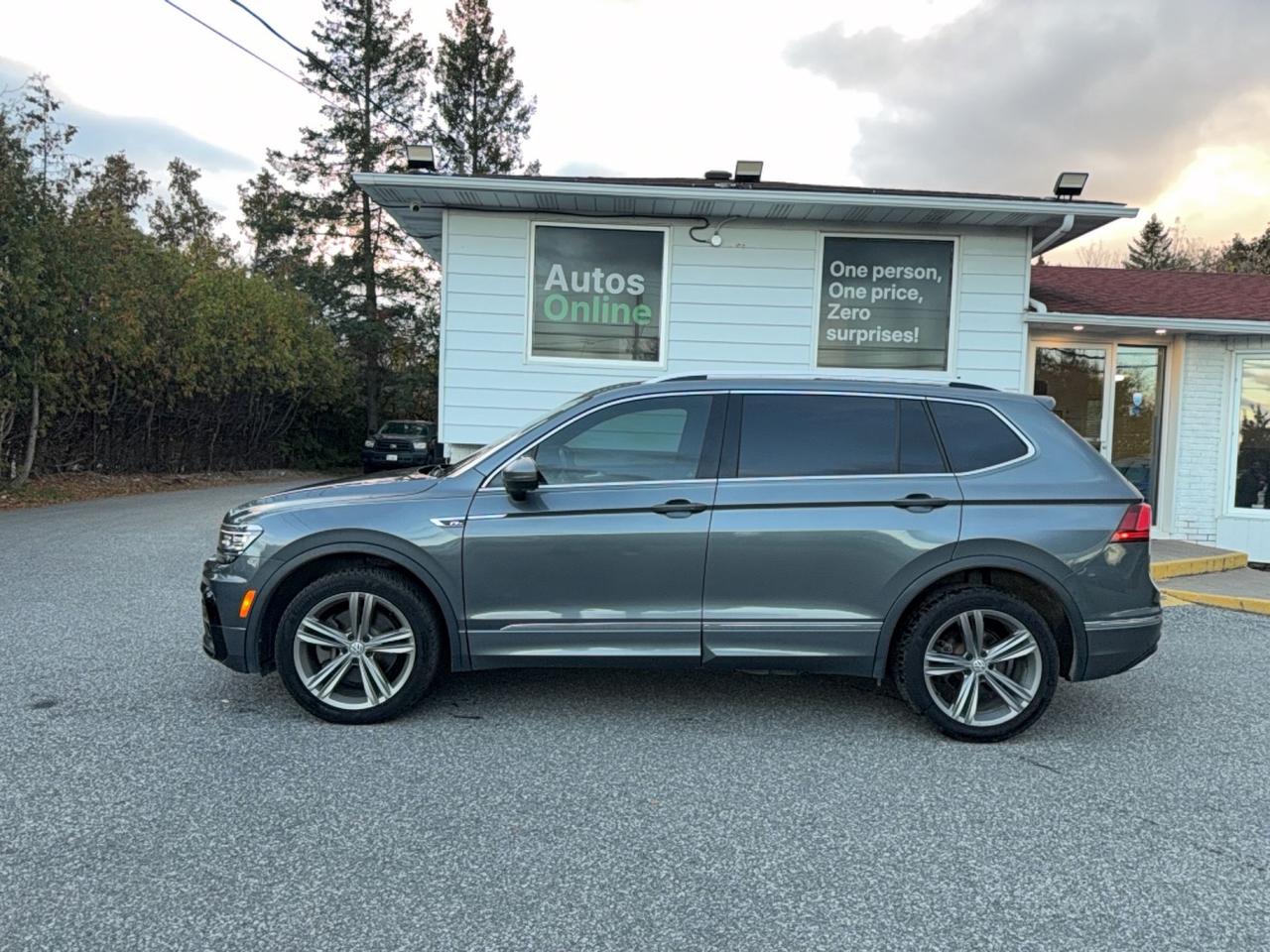 2019 Volkswagen Tiguan HIGHLINE- R-LINE-HEATED LEATHER SEATS-PANOROOF -FENDER AUDIO Photo1