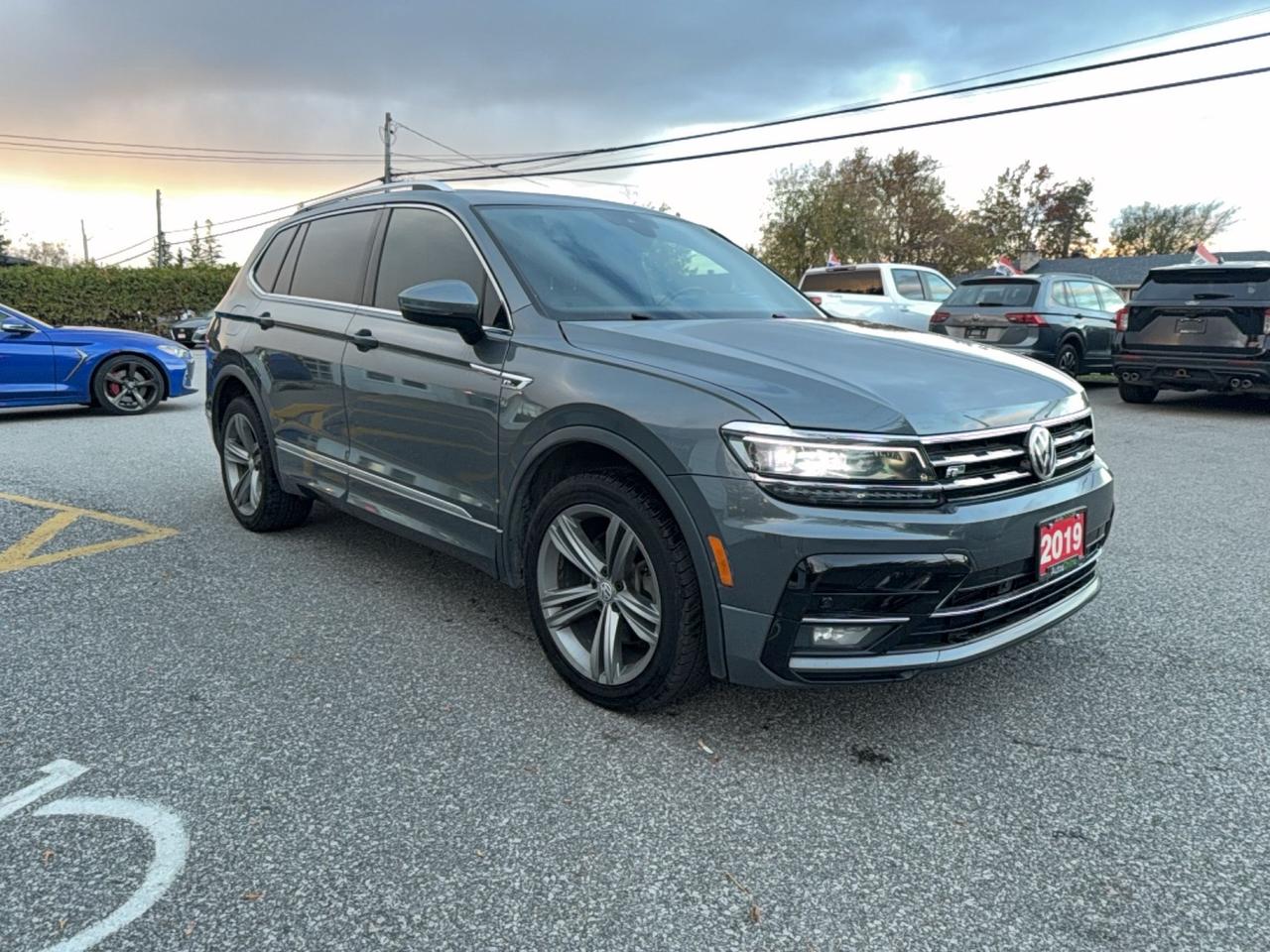 2019 Volkswagen Tiguan HIGHLINE- R-LINE-HEATED LEATHER SEATS-PANOROOF -FENDER AUDIO Photo