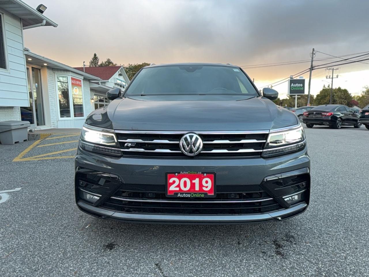 2019 Volkswagen Tiguan HIGHLINE- R-LINE-HEATED LEATHER SEATS-PANOROOF -FENDER AUDIO Photo