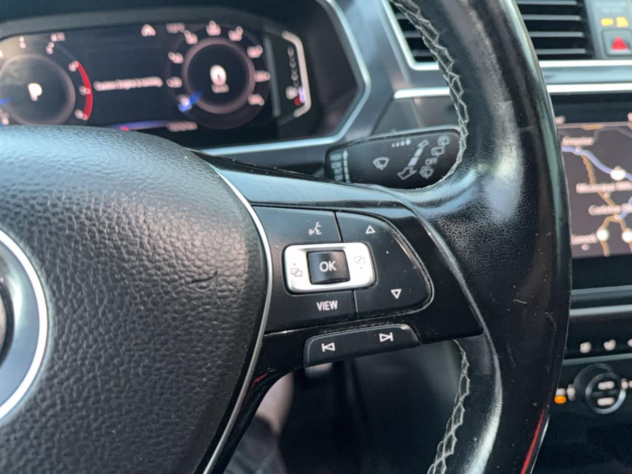 2019 Volkswagen Tiguan HIGHLINE- R-LINE-HEATED LEATHER SEATS-PANOROOF -FENDER AUDIO Photo
