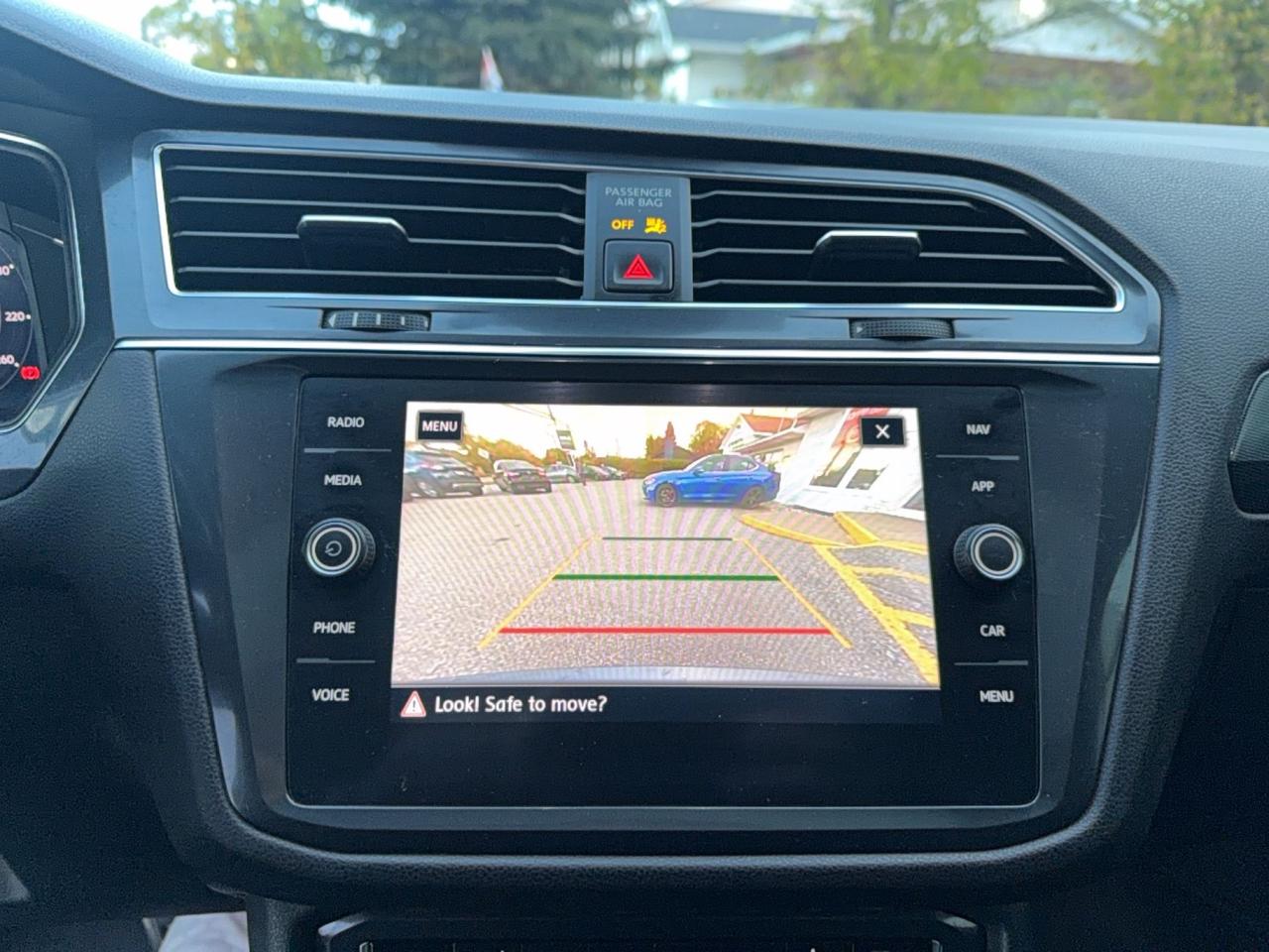 2019 Volkswagen Tiguan HIGHLINE- R-LINE-HEATED LEATHER SEATS-PANOROOF -FENDER AUDIO Photo