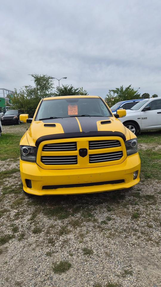 2016 RAM 1500 SPORT Photo2