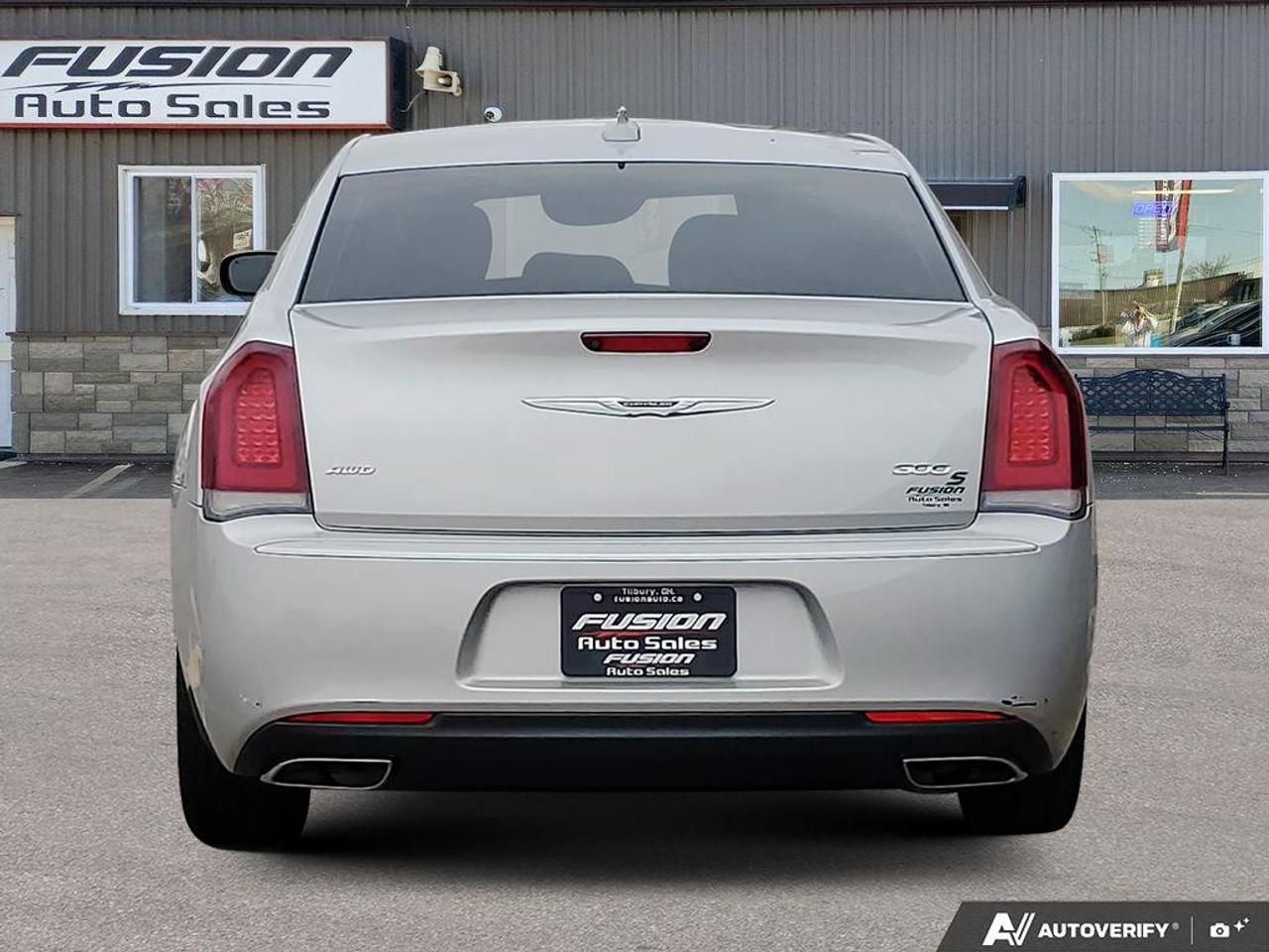 2019 Chrysler 300 300S AWD-REMOTE START-LEATHER-REAR CAMERA-SAT RADI Photo