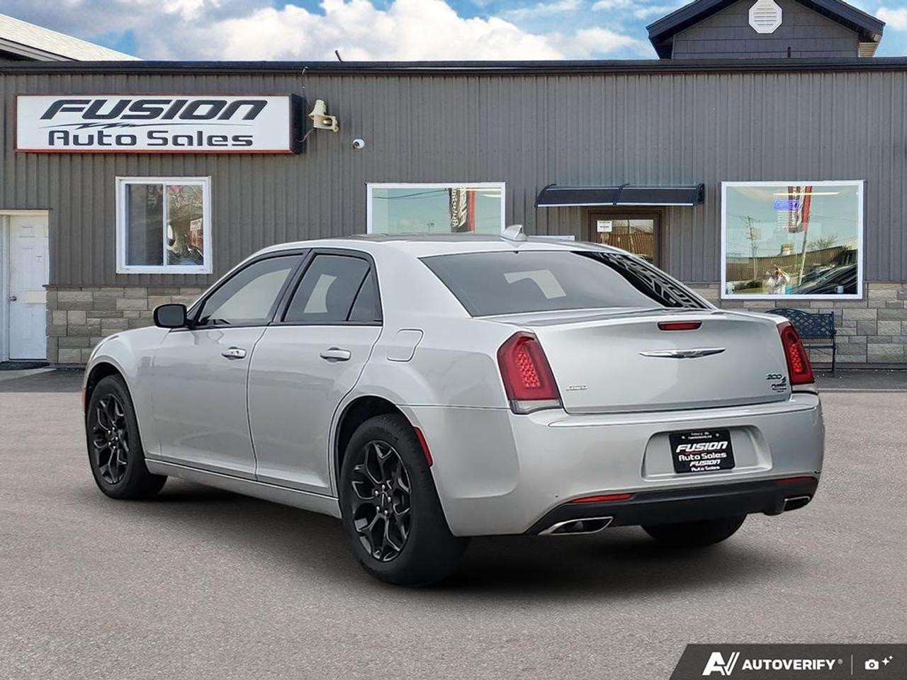 2019 Chrysler 300 300S AWD-REMOTE START-LEATHER-REAR CAMERA-SAT RADI Photo