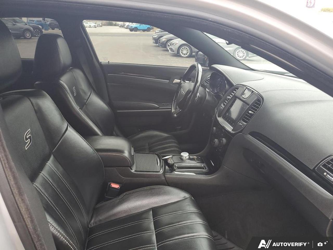 2019 Chrysler 300 300S AWD-REMOTE START-LEATHER-REAR CAMERA-SAT RADI Photo