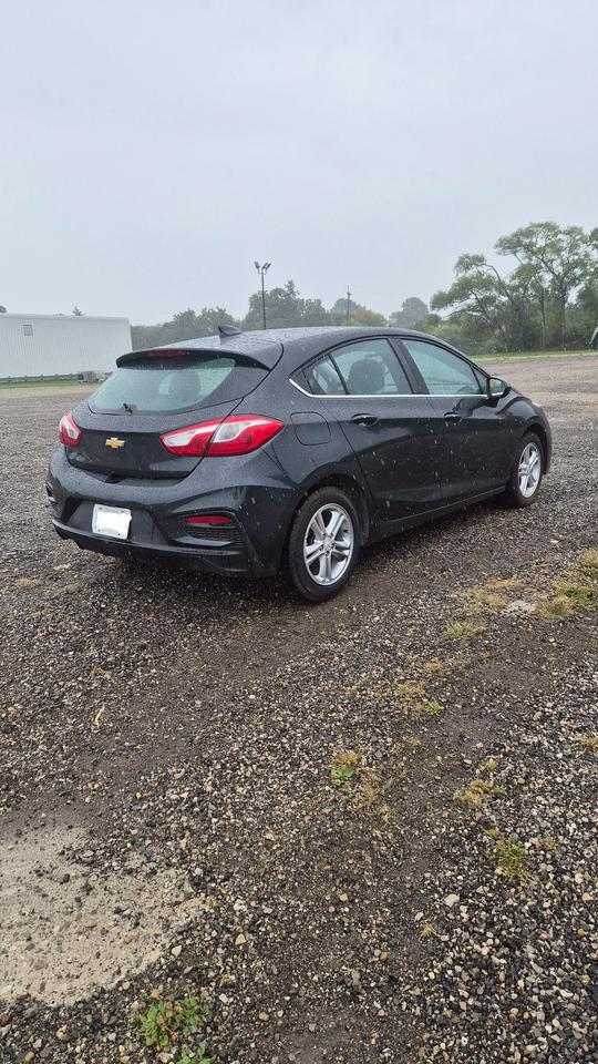 2017 Chevrolet Cruze LT Photo
