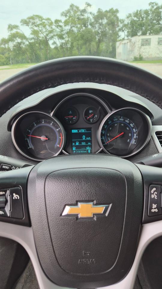 2013 Chevrolet Cruze LT Turbo Photo