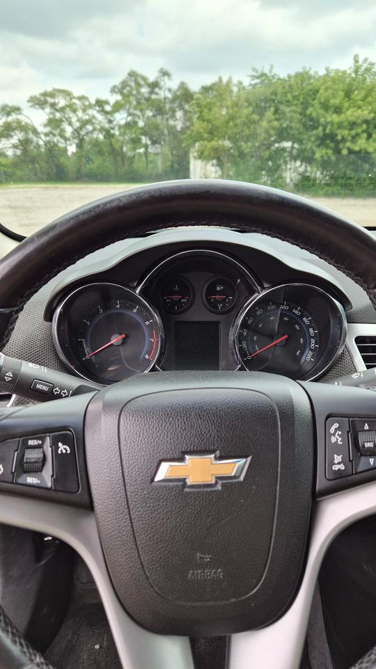 2012 Chevrolet Cruze LT Turbo+ w/1SB Photo