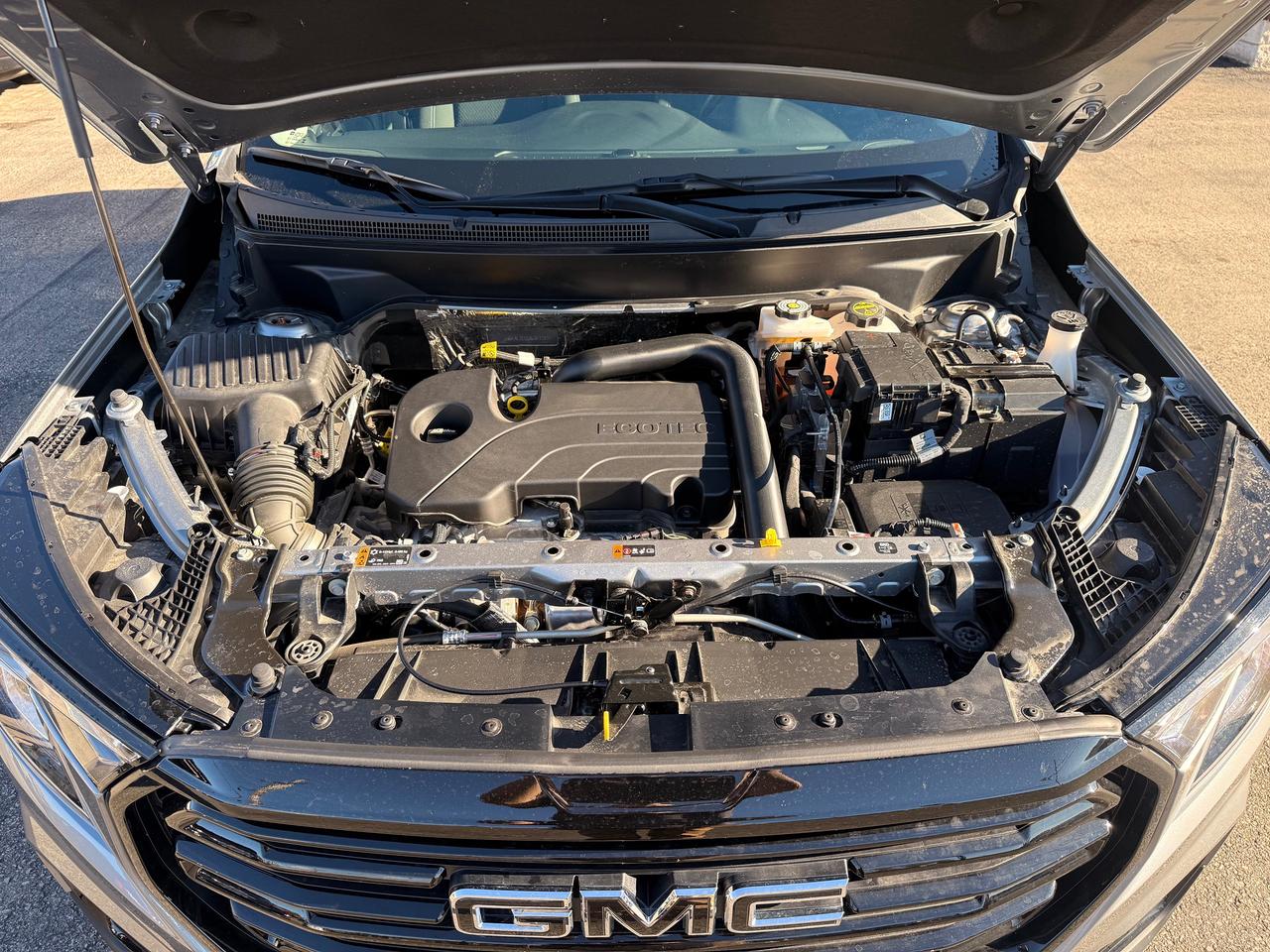 2024 GMC Terrain SLE Photo