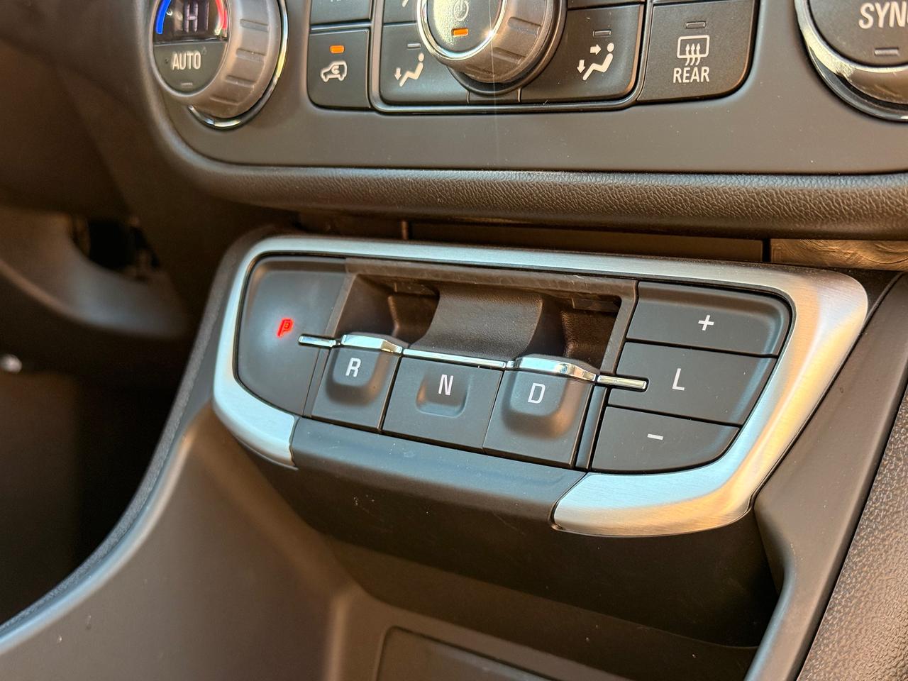 2024 GMC Terrain SLE Photo
