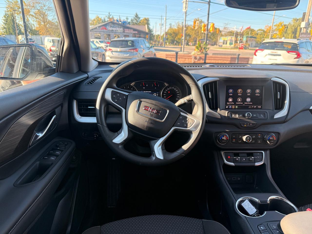 2024 GMC Terrain SLE Photo