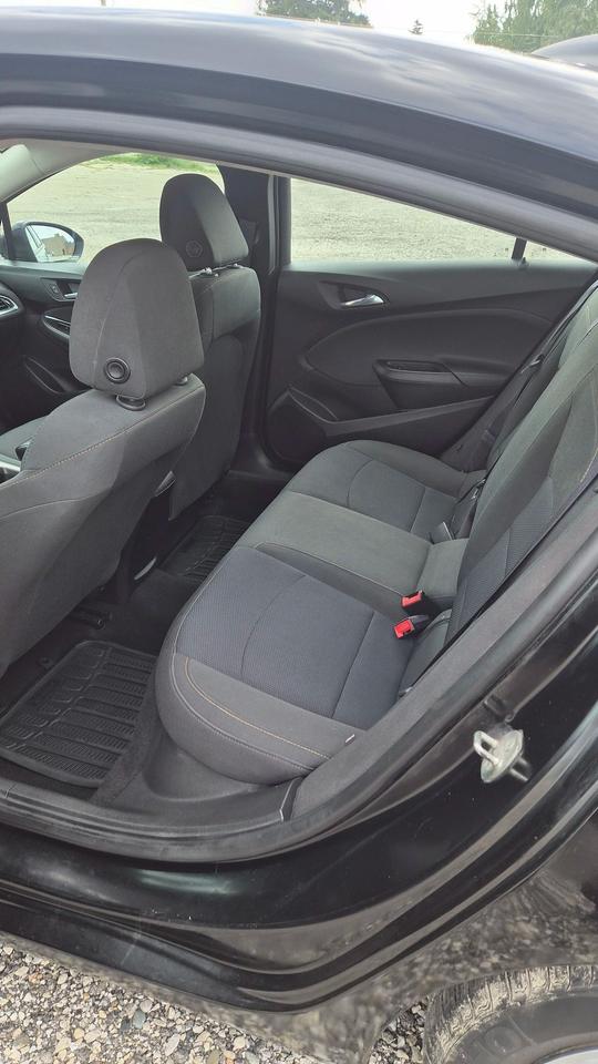 2016 Chevrolet Cruze LS Photo