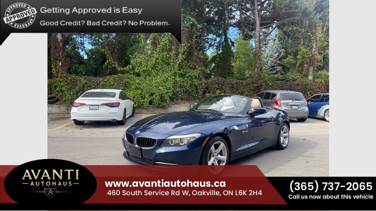 2011 BMW Z4 sDrive30i Photo5